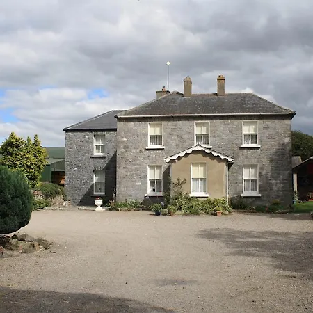 Farm stay Moate